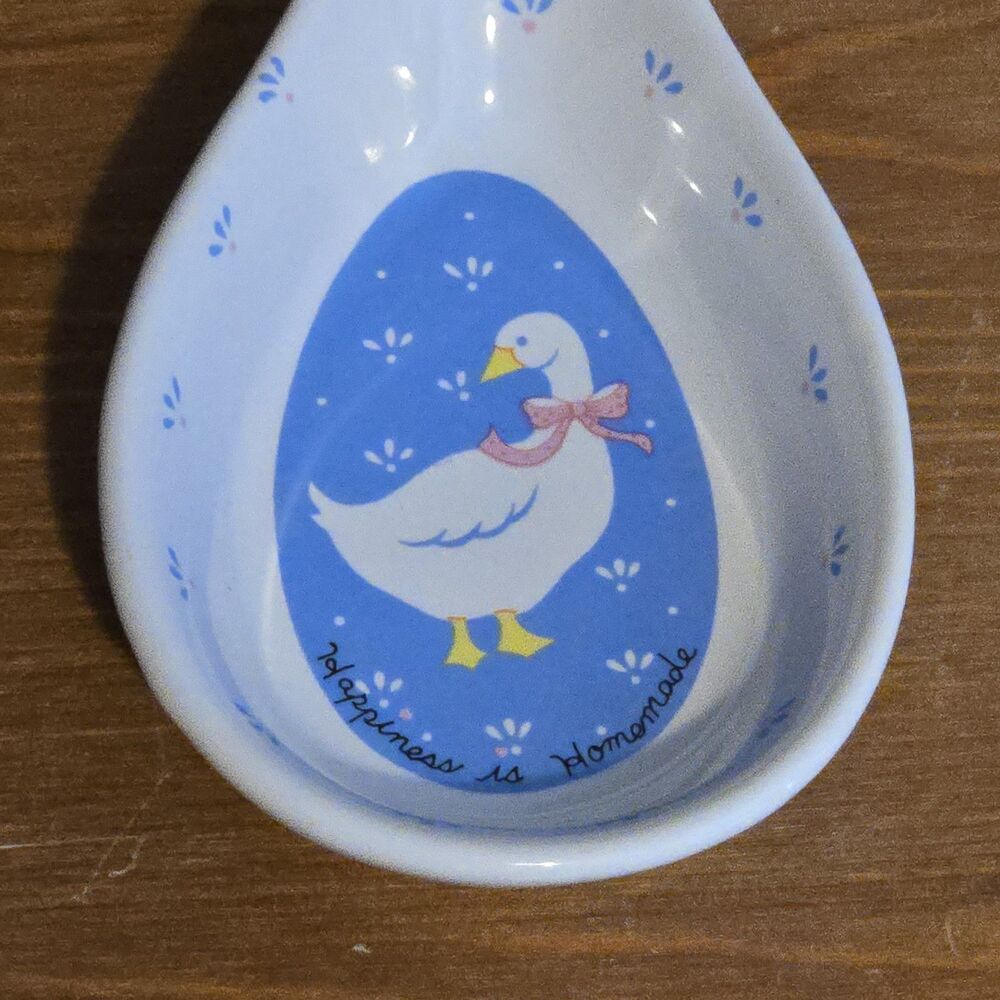Vintage Ceramic Blue & White Country Goose Bow Flowers Spoon Rest, 1987 W.A. - Picture 2 of 4